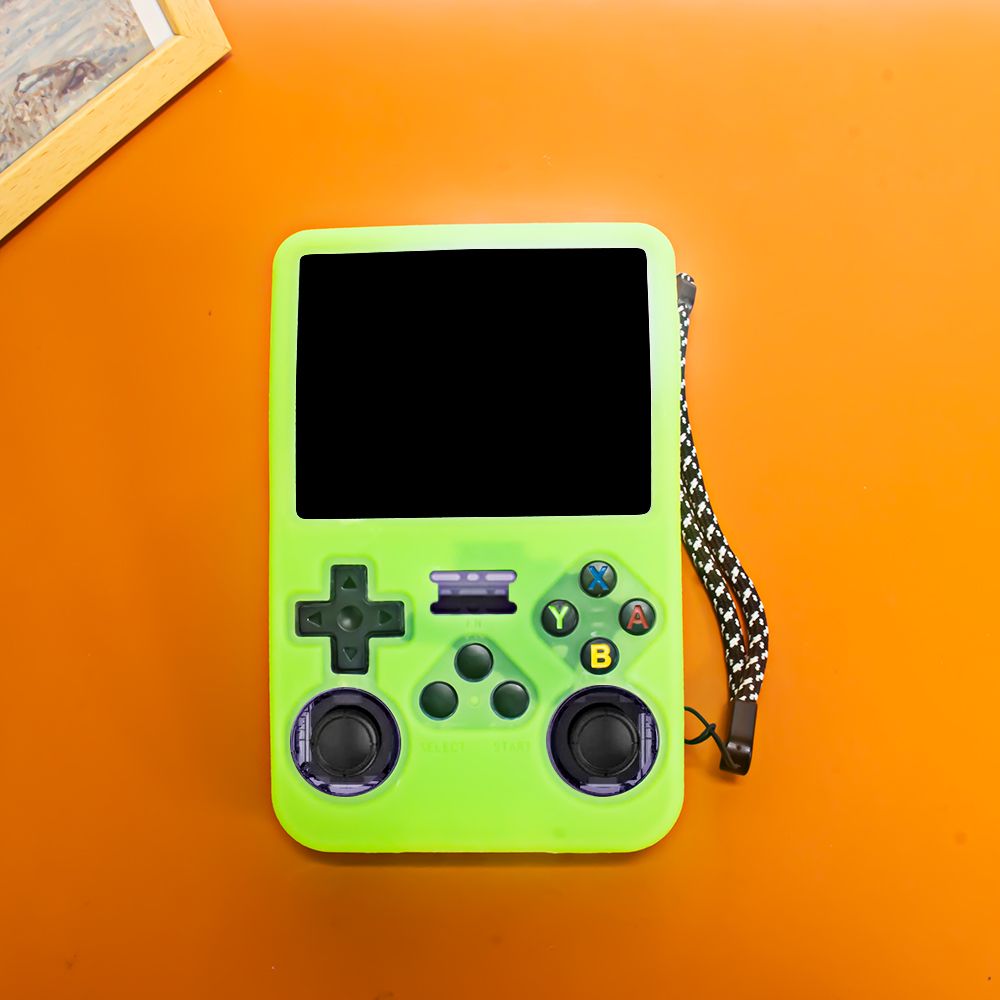 غطاء حماية من السيليكون لجهاز  - مراجعة Gaming Console Anbernic وسعره